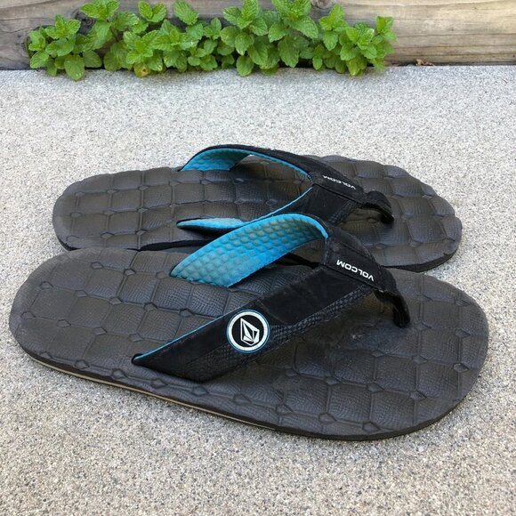 VOLCOM Recliner Sandals Thongs Men's 9 Black Blue Slip On - Picture 1 of 9